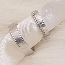 Load image into Gallery viewer, Kelva Wedding Ring