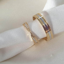 Load image into Gallery viewer, Cielo Wedding Ring