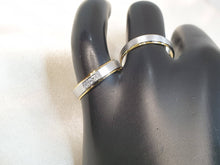 Load image into Gallery viewer, Dexter Wedding Ring