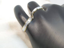 Load image into Gallery viewer, Dexter Wedding Ring