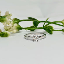 Load image into Gallery viewer, Aves Solitaire Engagement Ring
