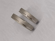 Load image into Gallery viewer, Kayza Wedding Ring