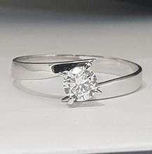 Load image into Gallery viewer, Eros Engagement Ring