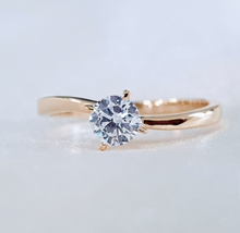 Load image into Gallery viewer, Wendy Engagement Ring