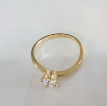 Load image into Gallery viewer, Wendy Engagement Ring
