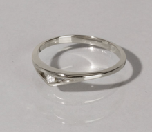 Load image into Gallery viewer, Gaily Engagement Ring