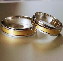 Load image into Gallery viewer, Rosh Wedding Ring