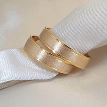 Load image into Gallery viewer, Korci Wedding Ring
