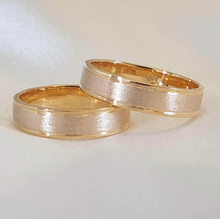 Load image into Gallery viewer, Korci Wedding Ring