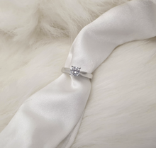 Load image into Gallery viewer, Zinnia Engagement Ring