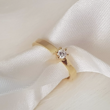 Load image into Gallery viewer, Michelle Engagement Ring