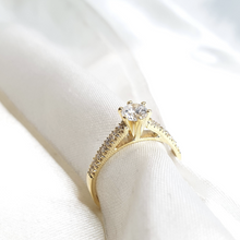 Load image into Gallery viewer, Mia Engagement Ring