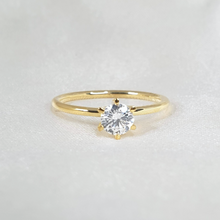 Load image into Gallery viewer, Bunch Solitaire Engagement Ring