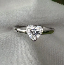 Load image into Gallery viewer, Angeline Solitaire Engagement Ring