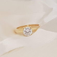 Load image into Gallery viewer, Nova Engagement Ring