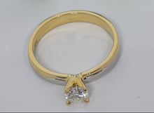 Load image into Gallery viewer, Edith Solitaire Engagement Ring