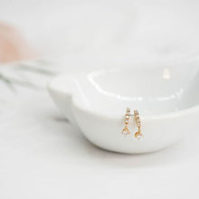 Load image into Gallery viewer, Eres Earrings