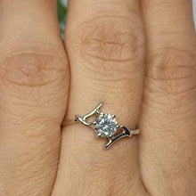 Load image into Gallery viewer, Vine Engagement Ring