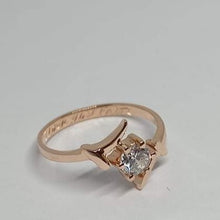 Load image into Gallery viewer, Vine Engagement Ring