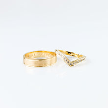 Load image into Gallery viewer, Moraya Wedding Ring