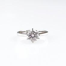 Load image into Gallery viewer, Tiff Solitaire Engagement Ring