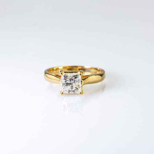 AAthasia Solitaire Engagement Ring