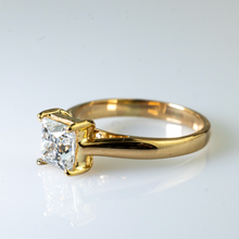 Load image into Gallery viewer, AAthasia Solitaire Engagement Ring