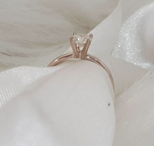 Load image into Gallery viewer, Aaron solitaire engagement ring