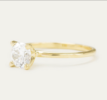 Load image into Gallery viewer, Calvi Solitaire Engagement Ring