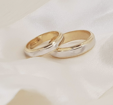 Load image into Gallery viewer, Nova Wedding Ring