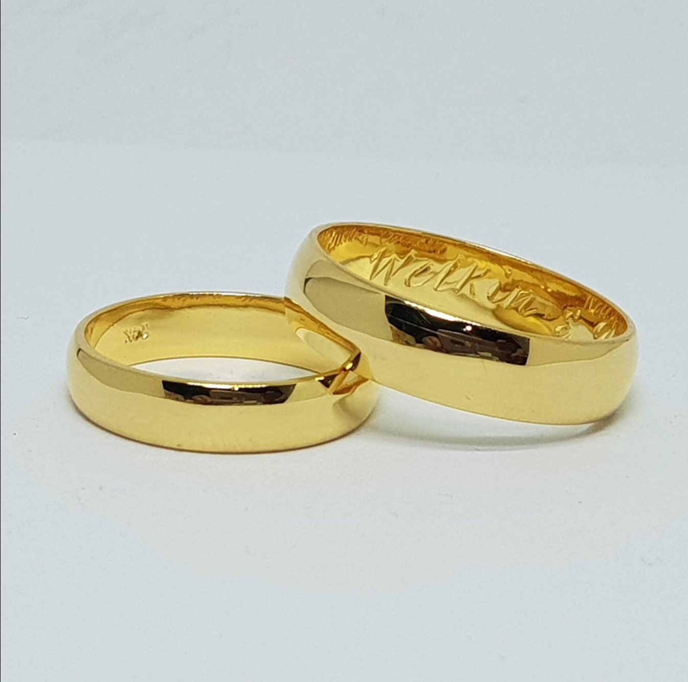 Xander Wedding Ring