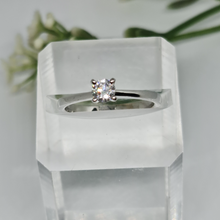 Load image into Gallery viewer, Irene Solitaire Engagement Ring