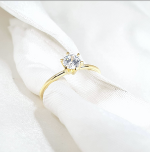 Bunch Solitaire Engagement Ring